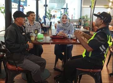 Air Zam-Zam Milik JCH Malut Besok Tiba Ternate
