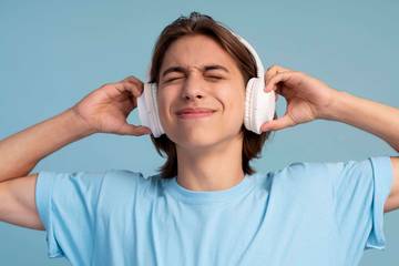 Fitur Noise Cancelling Jadi Teknologi Favorit Perangkat Elektronik