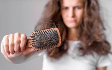 7 Cara Ampuh Atasi Masalah Rambut Rontok