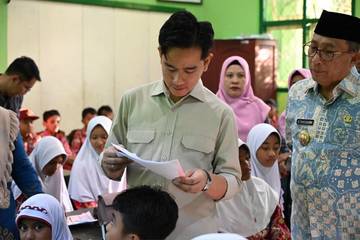 Wapres Gibran Tinjau Pemeriksaan Kesehatan Gratis di Ternate