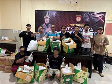 Ringkus Pemasok, Polisi Amankan Ratusan Kantong Miras