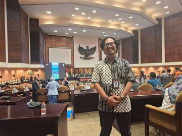 Mirisnya Kewenangan Daerah   