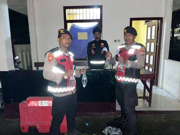 Polres Halbar Amankan 21 Kantong Miras Jenis Captikus