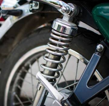 Mengenal Perbedaan Monoshock dan Dualshock Untuk Motor