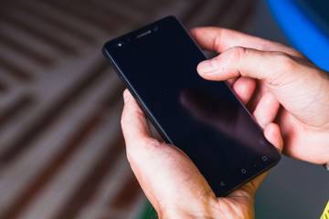 Kondisi Burn-In (Bayangan Permanen) Pada Smartphone