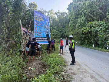 Rawan Kecelakaan, Satlantas Polres Halteng Pasang Imbauan