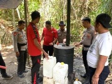 Polres Halut Amankan Ratusan Liter Miras Oplosan