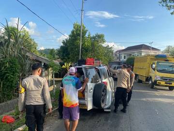 Antisipasi Peredaran Miras, Polsek Oba Periksa Kendaraan 