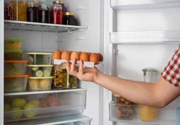 Tips Menjaga Kulkas Tetap Bersih dan Awet