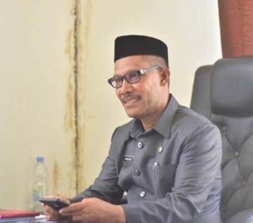 Dinsos Ternate Beri Bantuan Kepada Siswa Korban Kecelakaan