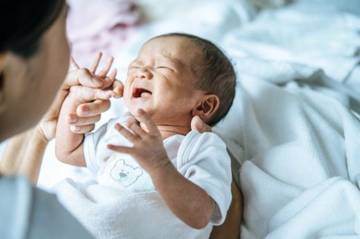 3 Jenis Makanan Pemicu Kolik pada Anak