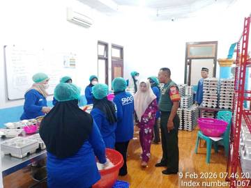Pastikan Layak Konsumsi-Babinsa Kodim 1505/Tidore Pantau Dapur MBG 