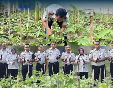 Dukung Program Aksi Menteri, Lapas Ternate Panen Terong
