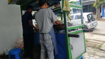 Penjual Gado-Gado di Tolitoli Raup Omset Jutaan Rupiah per Hari