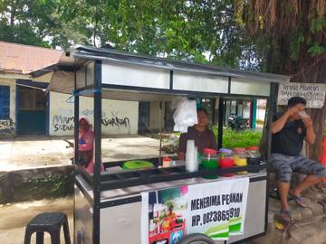 Es Cendol Ibu Nina, Pilihan Favorit Warga Tolitoli Sejak Tahun 2000