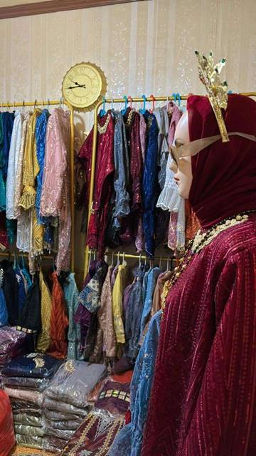 Usaha Penyewaan Baju Adat di Tolitoli Semakin Berkembang