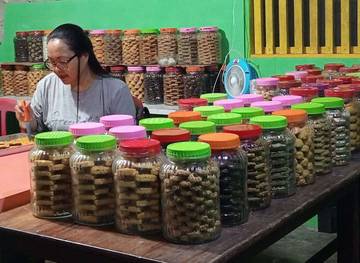 Pasar Kue Kering di Tolitoli Meningkat Menjelang Idul Fitri 2025