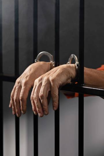 Waspada Kejahatan Hipnotis, Tips Aman Beraktivitas di Tempat Umum
