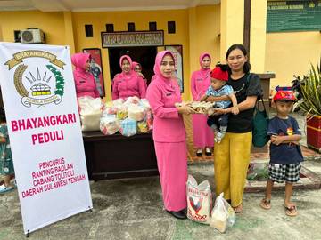 Bhayangkari Baolan Salurkan Bantuan Peduli Stunting Anak