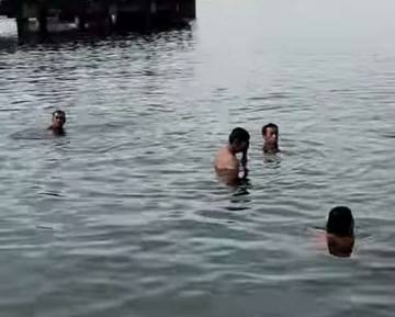Terapi Air Laut Tanjung Batu Kian Diminati Warga