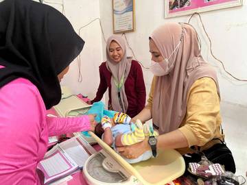 Posyandu Rutin Solusi Cegah Stunting Pada Anak