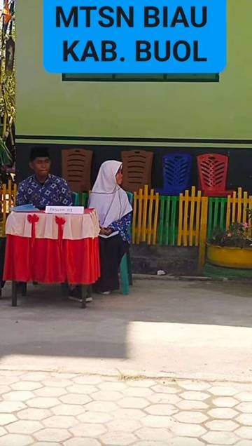 MTs Negeri 1 Buol Tanamkan Demokrasi Dini Melalui Pemilihan OSIM