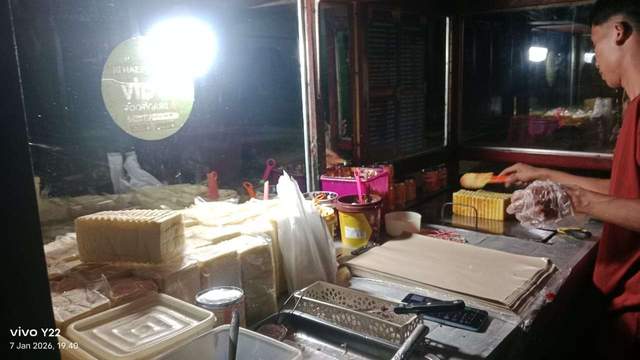 Roti Bakar Primadona Kuliner Pinggir Jalan
