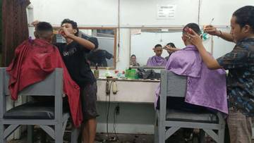 Pangkas Rambut, Ladang Rezeki di Tanah Rantau