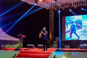 Mengenal Saxophonist Ternama Asal Pulau Kei
