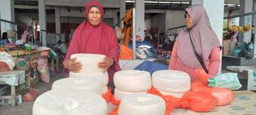 Musim Panen Tiba, Harga Enbal Langsung Turun  