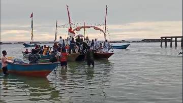 Masyarakat Tam Kota Tual Sambut Meriah Jamaah Hajinya