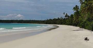 Indahnya Pantai Ohoidertutu Maluku Tenggara