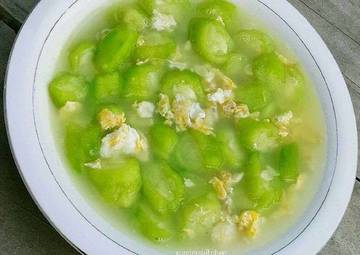  Sajikan Sayur Oyong dengan Sejuta Manfaatnya