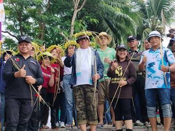 Fan Kurkurat Rayakan Harmoni Alam dan Budaya Kei