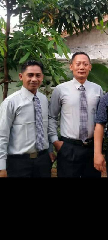 Sukses Tidak Harus Sarjana