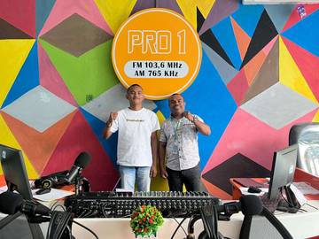 Gerits Kelmaskossu Hadir di Idola Pro1 RRI Tual