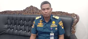 Kapal ke Tayando Tam Menunggu BBM