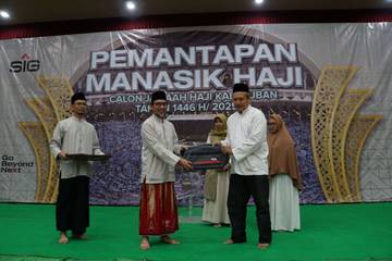 SIG Tuban Berikan Fasilitas Pelaksanaan Manasik Haji