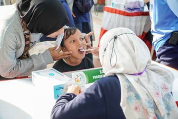 Warga Lamongan Dapatkan Pelayanan Gratis pada Program PKG