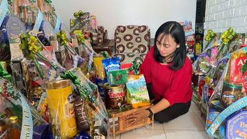 Pengusaha Parcel di Tuban Banjir Orderan Hampers Hari Raya