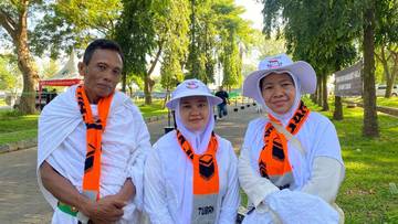 Guru Muda di Tuban Berangkat Haji Bersama Orangtua