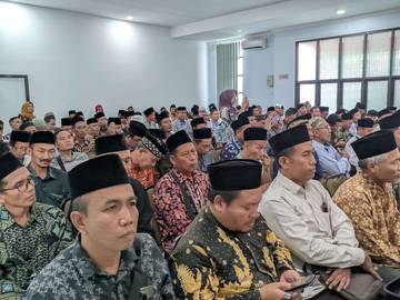Kemenag Tuban Berikan Sosialisasi Kepada Karu dan Karom