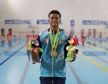 Atlet Renang Bojonegoro Raih Dua Medali Emas