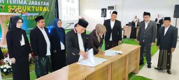 Unisla Lantik Pejabat Baru, Target Jadi Kampus Inovatif