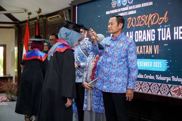 Perkuat Ketahanan Keluarga Lamongan, 268 Orang Tua Diwisuda