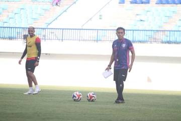 Hengkangnya Bustos Tak Halangi Persiapan Persela Lawan Persiba