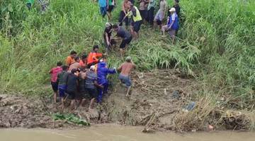 Korban Tenggelam Sungai Lamong Ditemukan Tim SAR