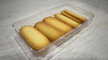 Cat's Tongue, a Dutch Colonial Legacy Cookie