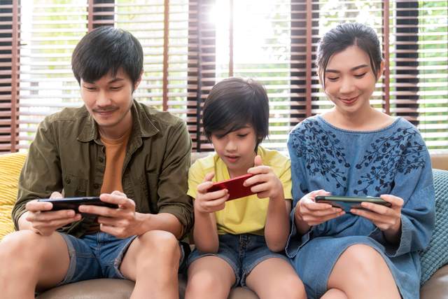 Komdigi Perketat Perlindungan Anak Lewat Klasifikasi Usia Game
