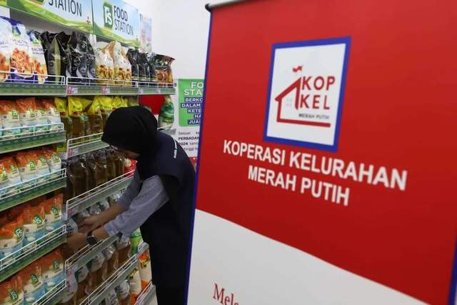  Perkuat Ekonomi Desa Lewat Koperasi Desa Merah Putih